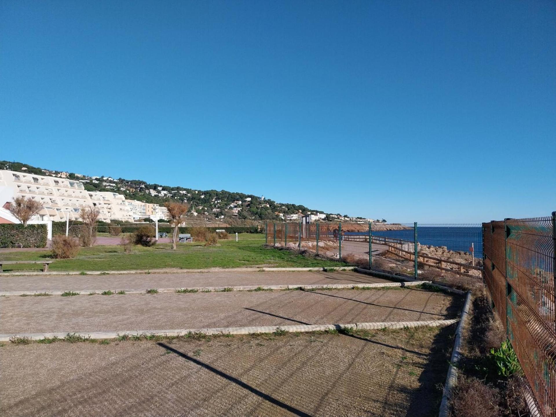 Studio Vue Mer Avec Pkg, Piscine, Tennis, Plage Direct Sete Luaran gambar